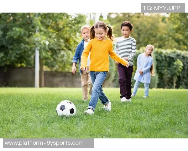 让孩子们爱上足球的秘诀儿童足球种草指南助力小球员成长与快乐 让孩子们爱上足球的秘诀儿童足球种草指南助力小球员成长与快乐